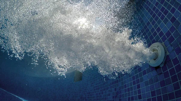 Blasen Klaren Wasser Des Thermalbades — Stockfoto