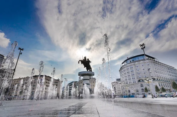 Skopje Macedonia Noviembre 2016 Vista Día Plaza Macedonia Dominada Por — Foto de Stock