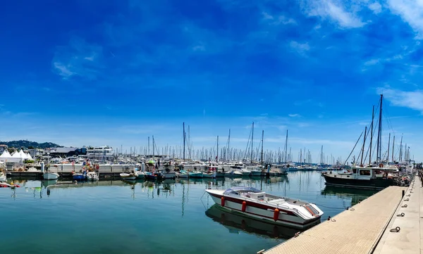 Weiße Moderne Yachten Seehafen Schön Frankreich — Stockfoto