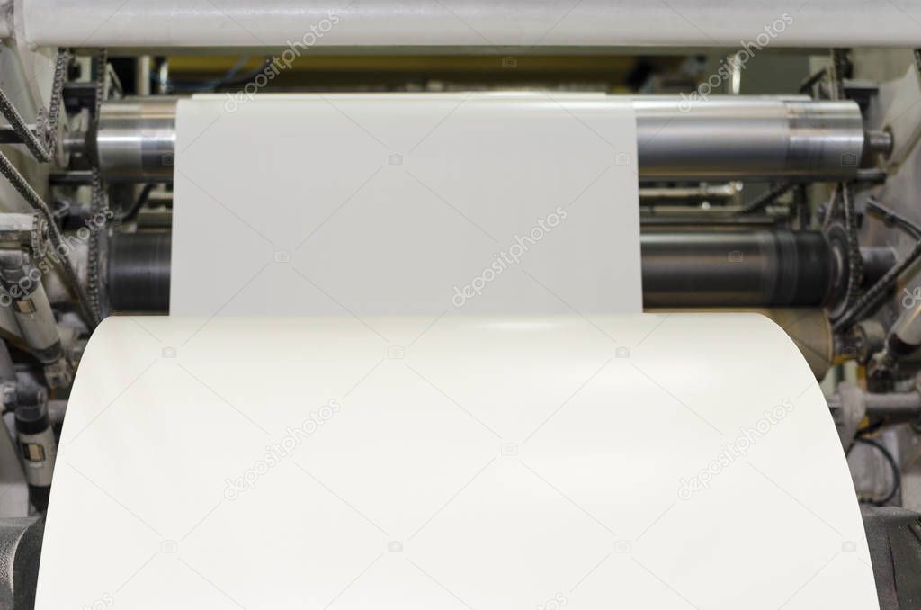 Large paper Roll Print machine in production