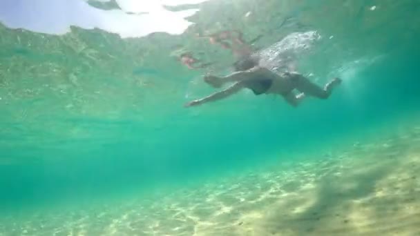 Sexy Mujer Nadando Mar Caribe Vista Submarina — Vídeos de Stock