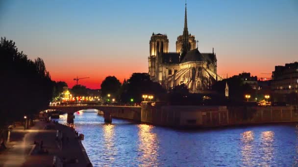 Katedralen Notre Dame Och Floden Floden Seine Paris Twilight Solnedgång — Stockvideo