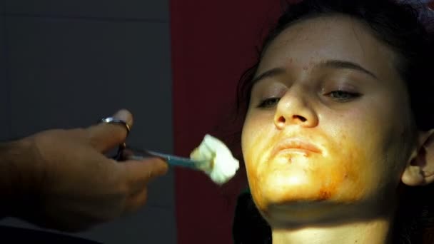 Desinfecção Facial Adolescente Apicactomia Cirurgia Remaval Cisto — Vídeo de Stock