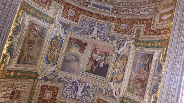 Рим Италия Июня 2017 Картины Стенах Потолке Галерее Карт Музее — стоковое фото