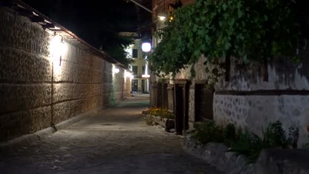 Vintage Callejón Oscuro Por Noche Casa Antigua Arquitectura Callejera Bansko — Vídeos de Stock