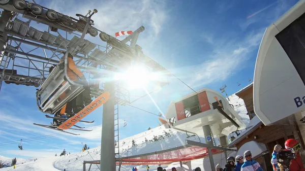 Bansko Bulgarien Jan 2018 Bottom View Pylon Ski Lift Wintertime — Stockfoto