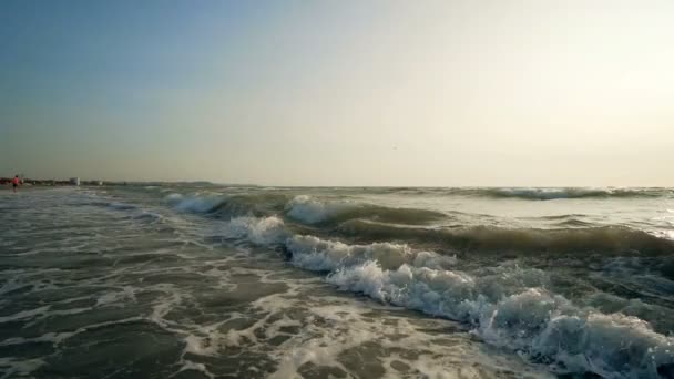 Oceano Ondas Mar Spray Espuma Praia Câmera Lenta — Vídeo de Stock