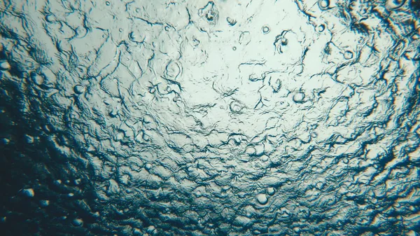 Está Lloviendo Afuera Gotas Lluvia Rompen Superficie Del Agua Vista — Foto de Stock