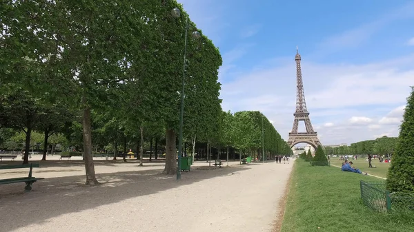 Paříž Francie Května 2017 Eiffelova Věž Paříži Pohledu Champs Mars — Stock fotografie