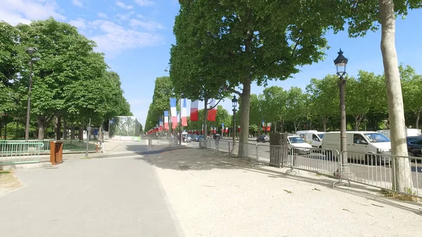 Paris Fransa Mayıs 2017 Turist Pov Trafik Champs Elysees Caddesi — Stok fotoğraf