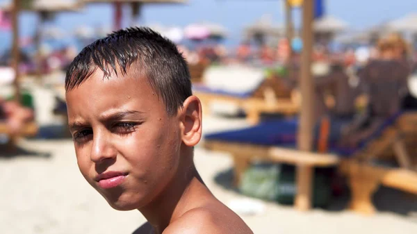Handsome Boy Beach Look Camera Smile Kid Dazzled Summer Sun — Stock Photo, Image