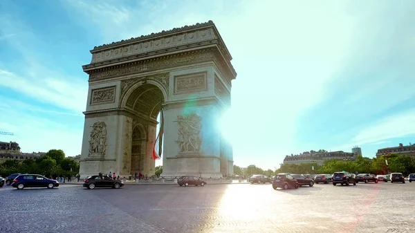 París Francia Circa Mayo 2017 Tráfico Alrededor Del Famoso Arco — Foto de Stock