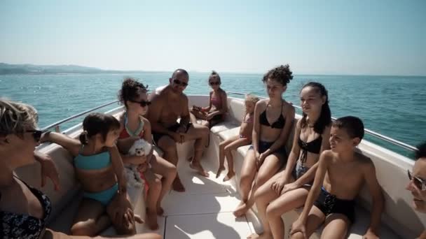 Turystów Wybrać Się Przejażdżkę Rejs Turystyczny Plaży Durres Albania — Wideo stockowe