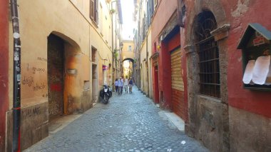 POV eski sokakları ve sokakları, Roma, İtalya yürüyüş