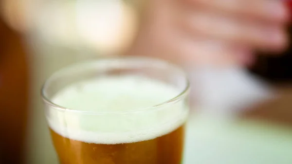 Selective Focus Fresh Cold Beer Pouring Glass — Stock Photo, Image