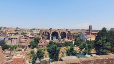 Roma, İtalya, görünümünde yukarıdan Roma Forumu kalıntıları bina