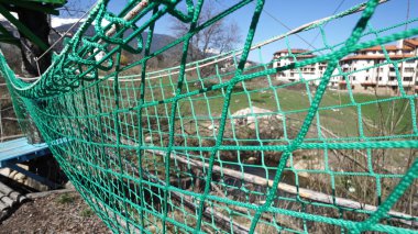 Macera Parkı 'ndaki POV köprü ağında asılı