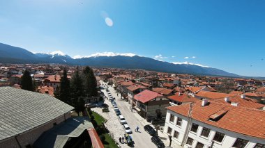 Bansko şehir, Bulgaristan ünlü kayak merkez ve Dünya Kayak Kupası kış hava manzarayı
