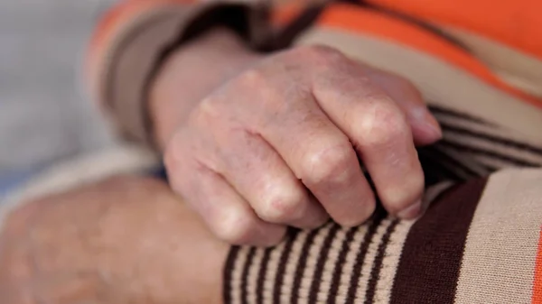 Wrist Pain Older Women Elderly Wrinkled Skin Palms Massage Injured — Stock Photo, Image