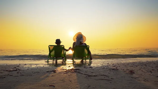 Family Mother Son Having Fun Sitting Beach Sunset — Stock Photo, Image