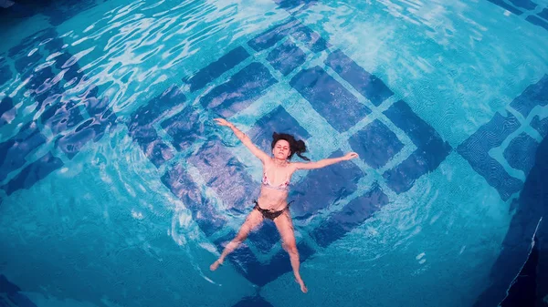 Modèle Profitez Détente Dans Piscine Vue Aérienne — Photo