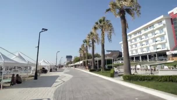 Touris Pov Strandpromenaden Vid Havet Strand Kust Beach Resort Durres — Stockvideo