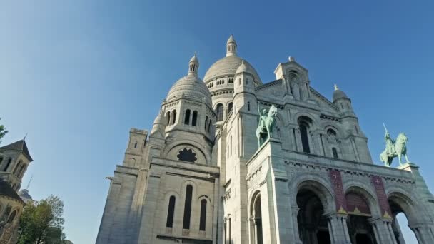 Vista Cinematográfica Arquitectura Exterior Basílica Sacre Coeur Montmartre París Francia — Vídeos de Stock