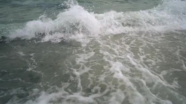 Fondo Natural Tormenta Tiempo Agua Olas Rompiendo Mar Arena Playa — Vídeo de stock