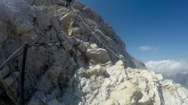 Sziklás Hegy Csúcs Triglav Megmászása Júliai Alpok Hegység Expedíció Hegymászó — Stock videók