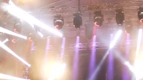Led 反射镜舞台灯光的背景镜头 — 图库视频影像