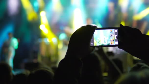 Nahrávání Focení Chytrým Telefonem Koncertě Veřejný Koncert Zákaz Šetření — Stock video
