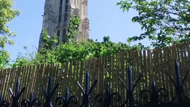 Torre Iglesia Saint Jacques Monumento Histórico París Situado Distrito París — Vídeo de stock