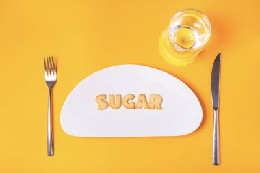 Porselen tabak, şeker bisküvi harfler