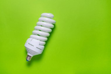 enerji tasarruflu lamba renkli adam