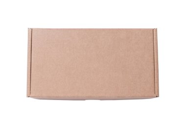 İzole kahverengi karton kutu