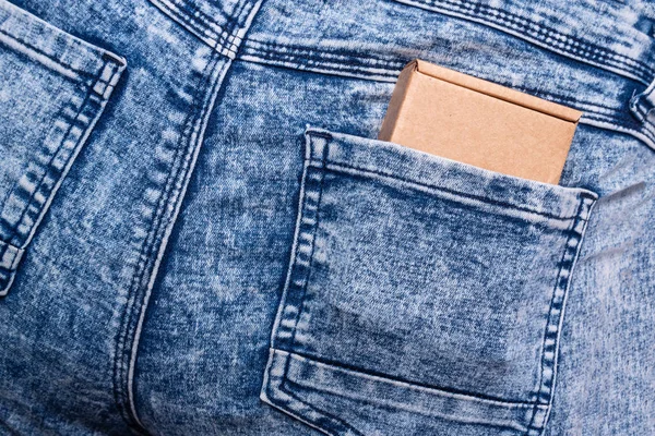 Caixa Papelão Bolso Jeans — Fotografia de Stock