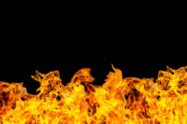 alev siyah arka plan üzerine çatal