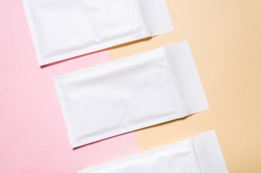 Posta taşımacılığı için beyaz kağıt baloncuk zarfları