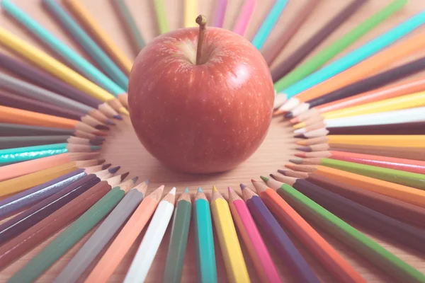 Apple Arranged Circle Color Pencils Vintage Tone — Stock Photo, Image