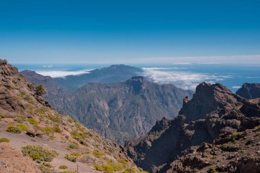 Volkanik manzara Roque de los muchachos, en yüksek tepe la Palma Adası, Kanarya Adası, İspanya. 