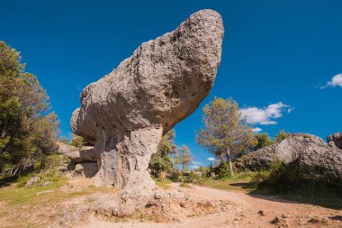 La Ciudad encantada. Büyülü şehir Doğal Parkı, crapicious grubu kalker kayalar Cuenca, İspanya oluşturur..
