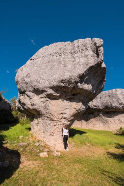 La Ciudad encantada. Büyülü şehir Doğal Parkı, crapicious grubu kalker kayalar Cuenca, İspanya oluşturur..