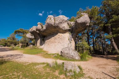 La Ciudad encantada. Büyülü şehir Doğal Parkı, crapicious grubu kalker kayalar Cuenca, İspanya oluşturur..