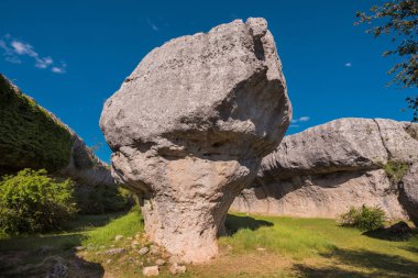 La Ciudad encantada. Büyülü şehir Doğal Parkı, crapicious grubu kalker kayalar Cuenca, İspanya oluşturur..