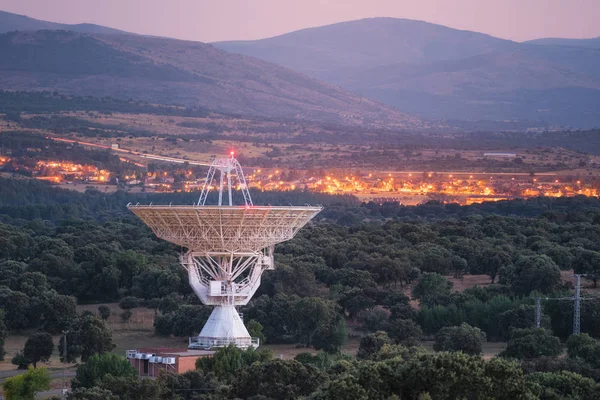 Duży Teleskop Radia Anteny Anteny — Zdjęcie stockowe