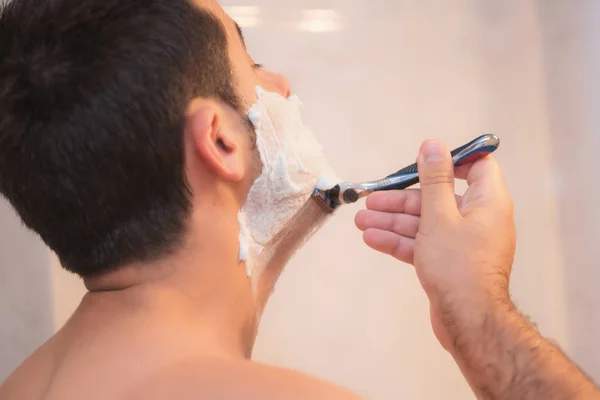 Handsome Man Shaving His Beard Bathroom — Stock Photo, Image