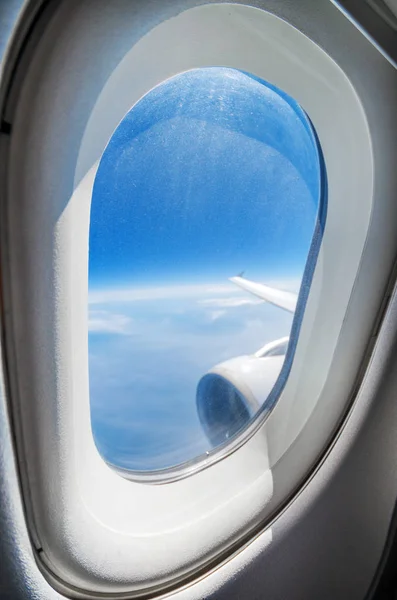 Céu Azul Janela Avião — Fotografia de Stock