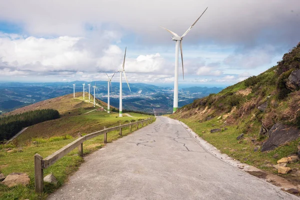 Energía Renovable Turbinas Eólicas Parque Eólico Paisaje Paisajístico País Vasco — Foto de Stock