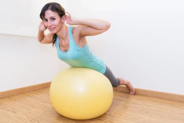 Fitness Woman Gym Pilates Ball Young Woman Doing Exercise Fitness — Stock Photo, Image