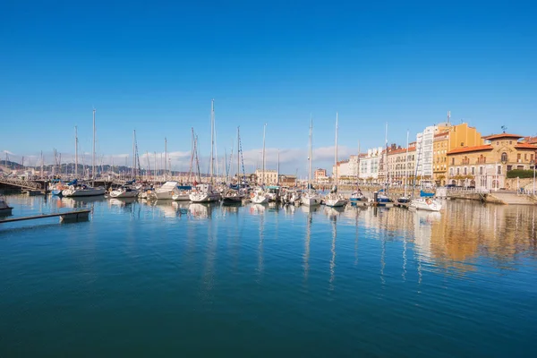 Paesaggio Urbano Gijon Yatchs Nel Porto Turistico Gijon Asturie Spagna — Foto Stock